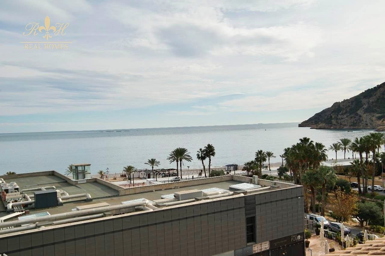 1 slaapkamer Penthouse te koop in Albir met zwembad garage - € 399.000 (Ref: 9795605)