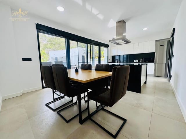 5 makuuhuone Huvila vuokrattavana paikassa Albir, Alfaz del Pi / L'Alfàs del Pi mukana uima-altaan 
autotalli - 5 000 € (Ref: 9806955)