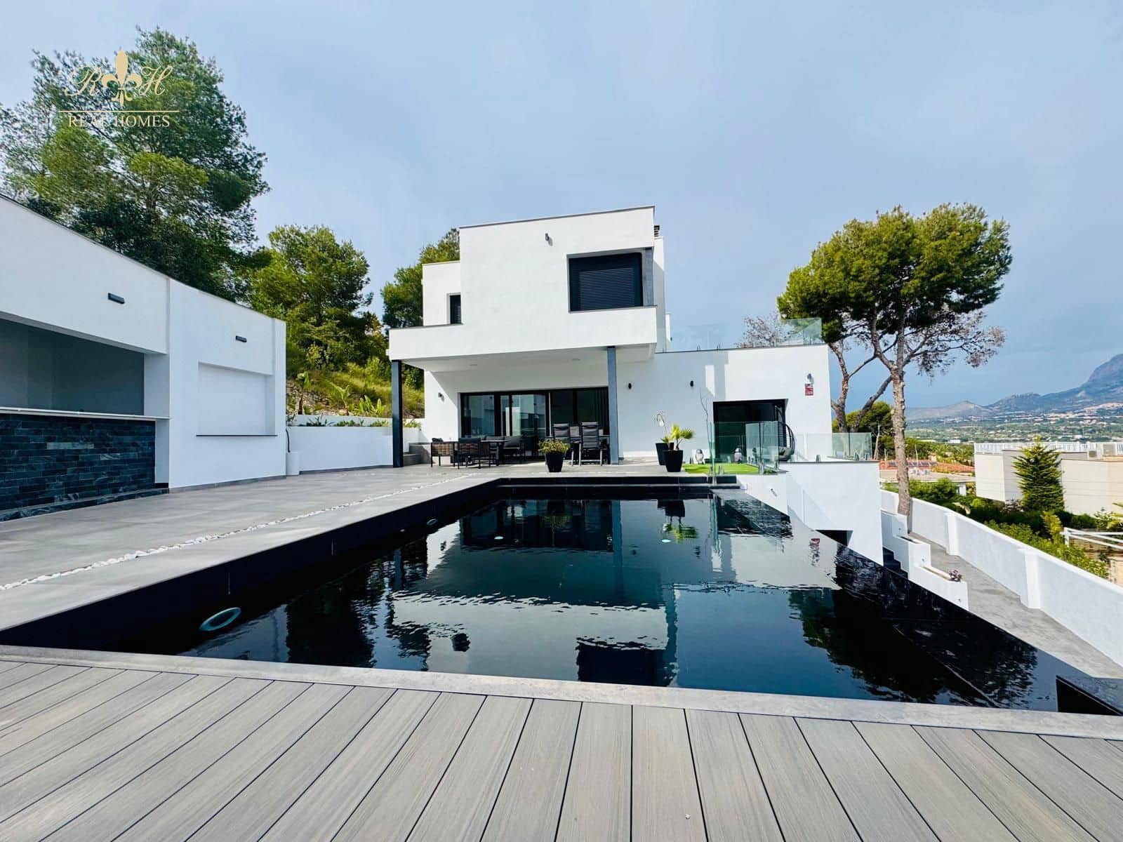 5 slaapkamer Villa te huur in Albir met zwembad garage - € 5.000 (Ref: 9806955)