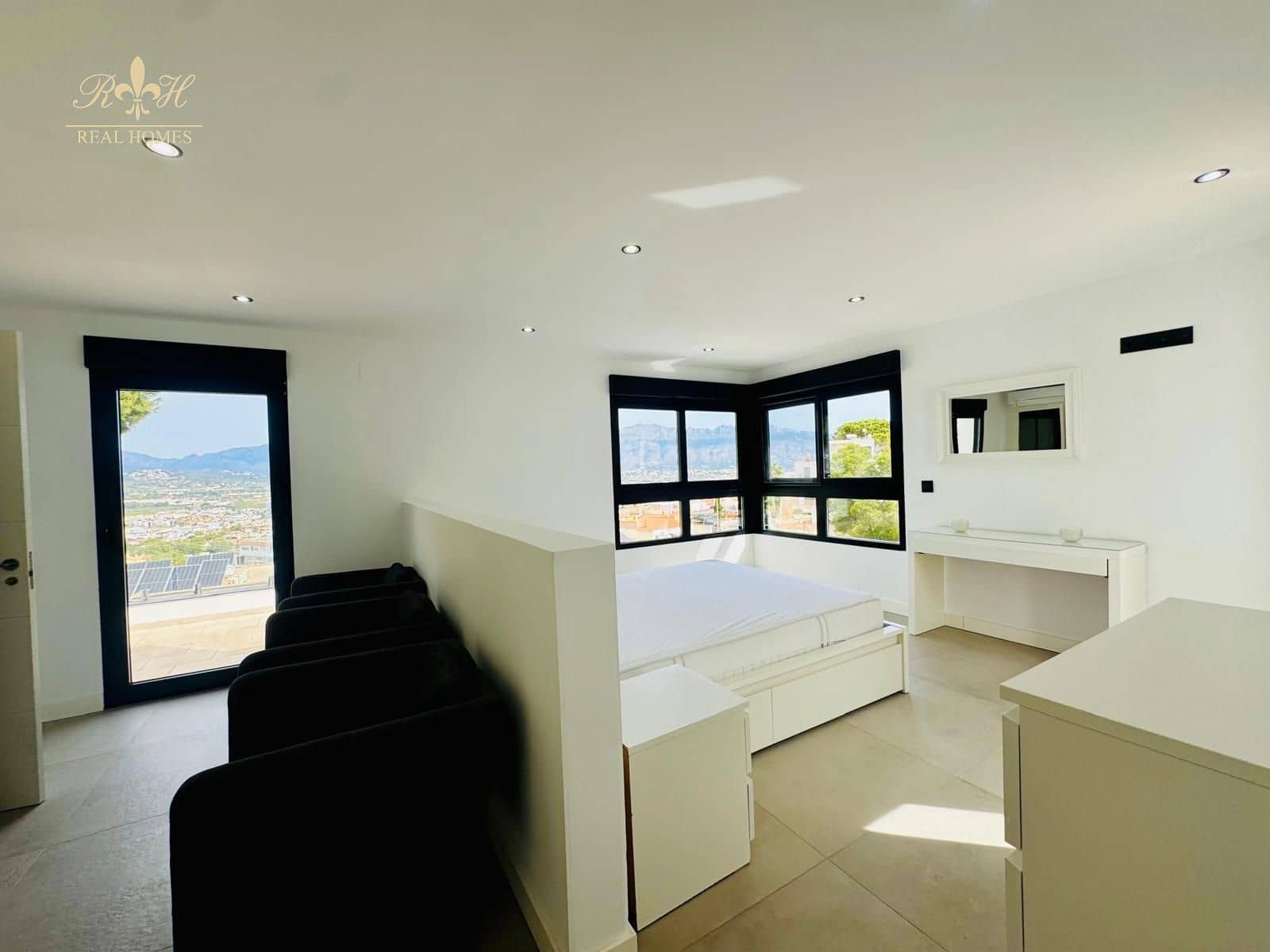 5 slaapkamer Villa te huur in Albir met zwembad garage - € 5.000 (Ref: 9806955)