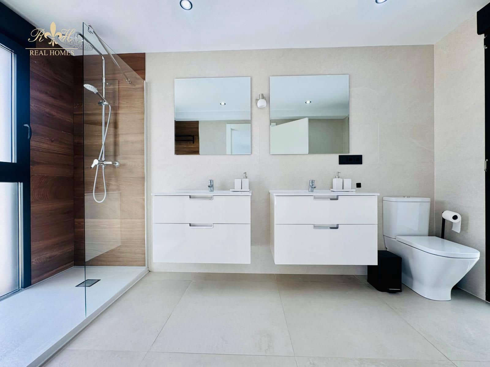 5 slaapkamer Villa te huur in Albir met zwembad garage - € 5.000 (Ref: 9806955)