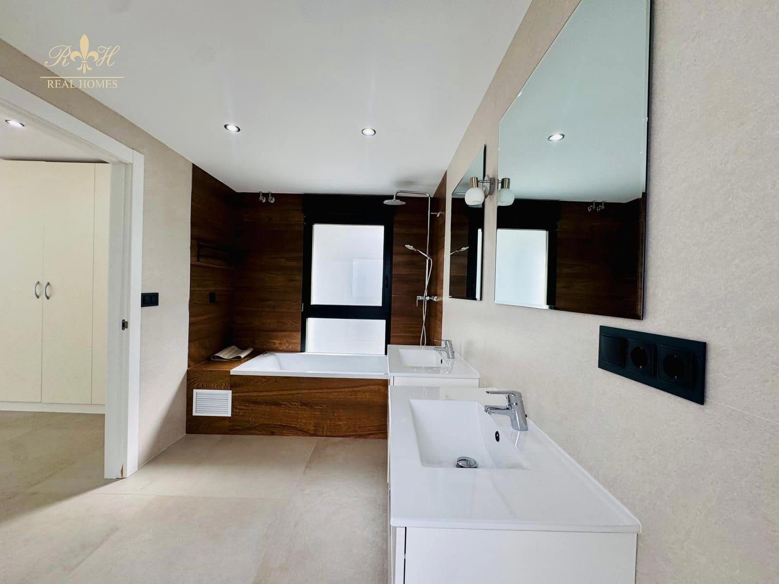 5 slaapkamer Villa te huur in Albir met zwembad garage - € 5.000 (Ref: 9806955)