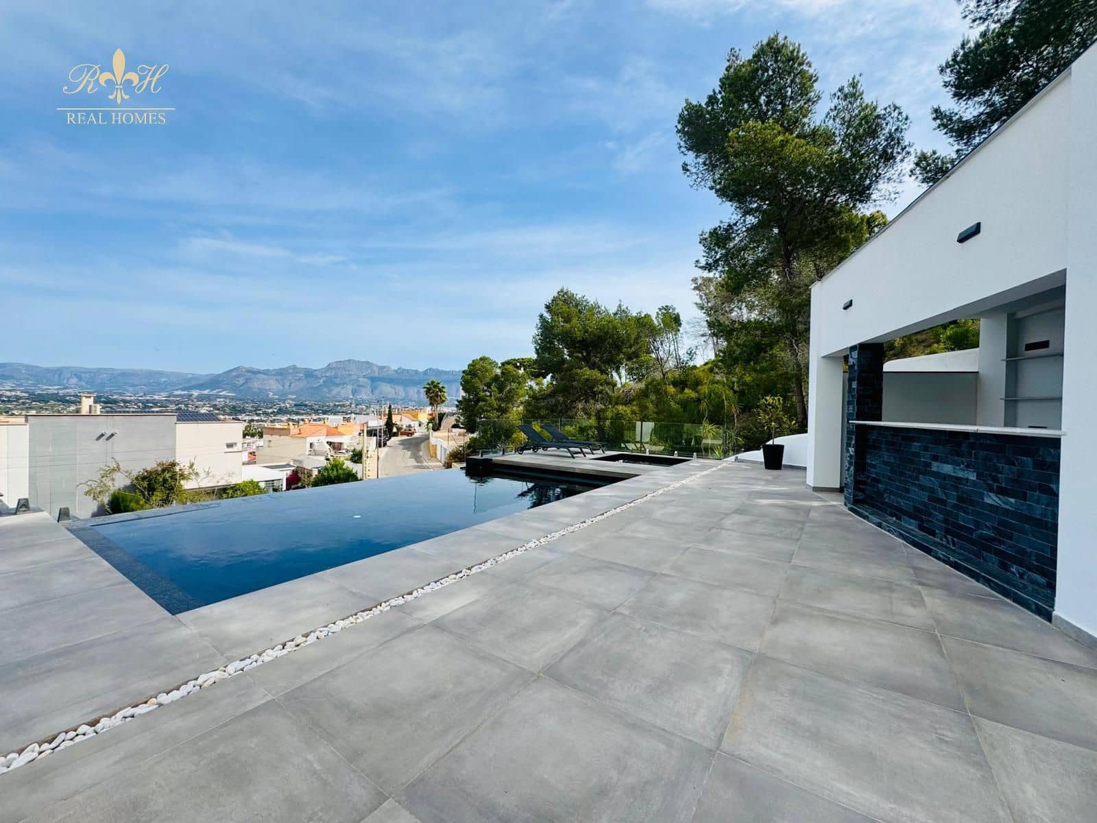 5 slaapkamer Villa te huur in Albir met zwembad garage - € 5.000 (Ref: 9806955)