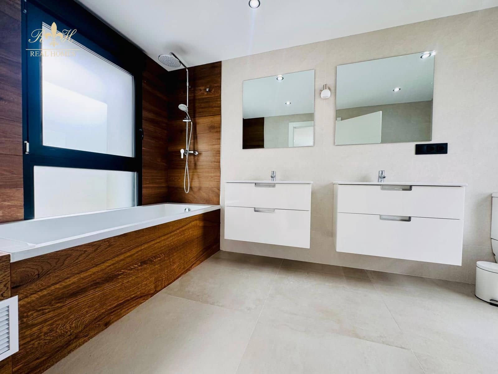 5 slaapkamer Villa te huur in Albir met zwembad garage - € 5.000 (Ref: 9806955)