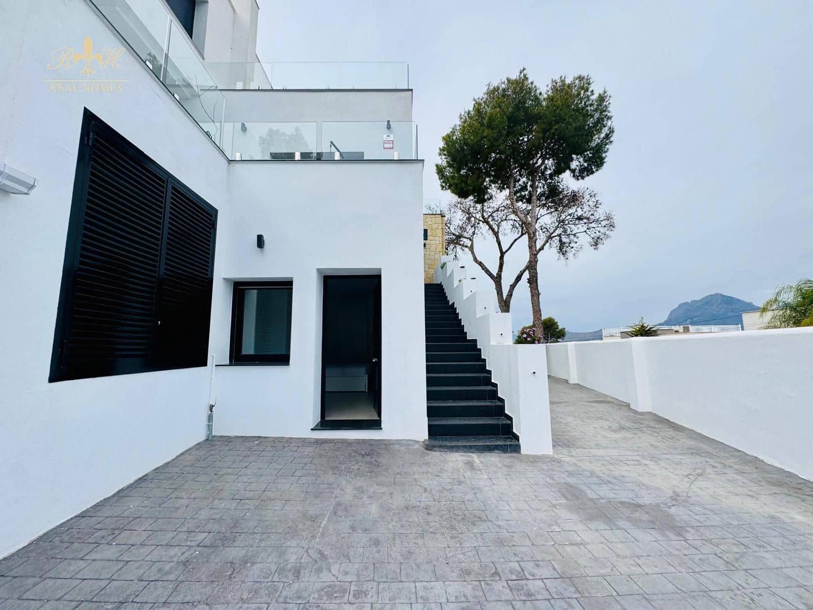 5 slaapkamer Villa te huur in Albir met zwembad garage - € 5.000 (Ref: 9806955)