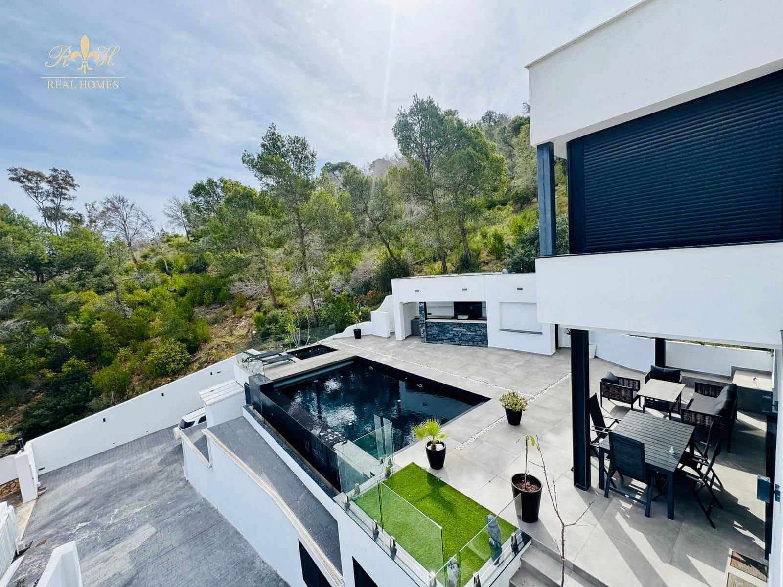 5 slaapkamer Villa te huur in Albir met zwembad garage - € 5.000 (Ref: 9806955)