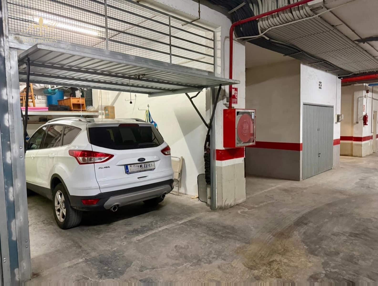 3 makuuhuone Asunto myytävänä paikassa Albir mukana uima-altaan 
autotalli - 395 000 € (Ref: 9809388)