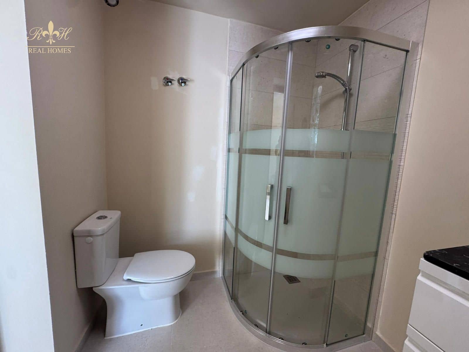 Appartamento da affittare in Alfaz del Pi / L'Alfas del Pi con piscina - 500 € (Rif: 9816491)