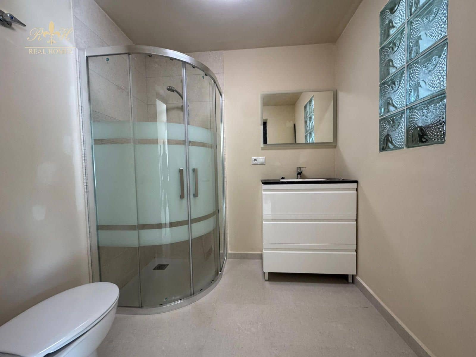 Appartamento da affittare in Alfaz del Pi / L'Alfas del Pi con piscina - 500 € (Rif: 9816491)