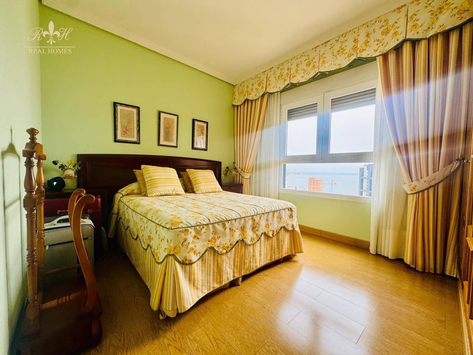 4 camera da letto Appartamento in vendita in Benidorm con piscina - 685.000 € (Rif: 9816492)