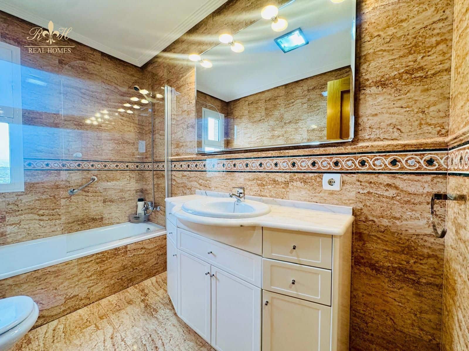 4 camera da letto Appartamento in vendita in Benidorm con piscina - 685.000 € (Rif: 9816492)