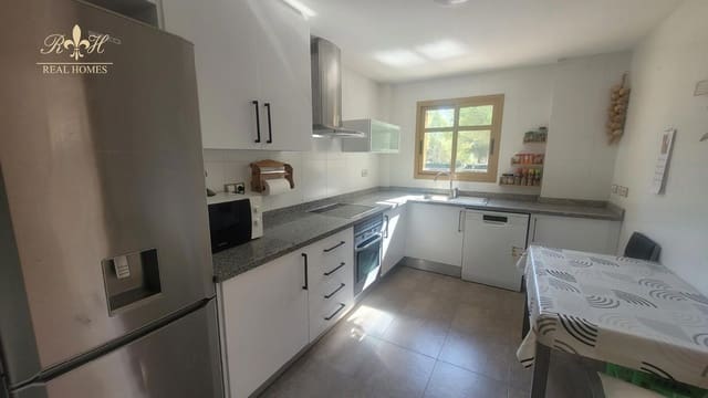 3 makuuhuone Huvila myytävänä paikassa Finestrat mukana uima-altaan - 599 000 € (Ref: 9821573)