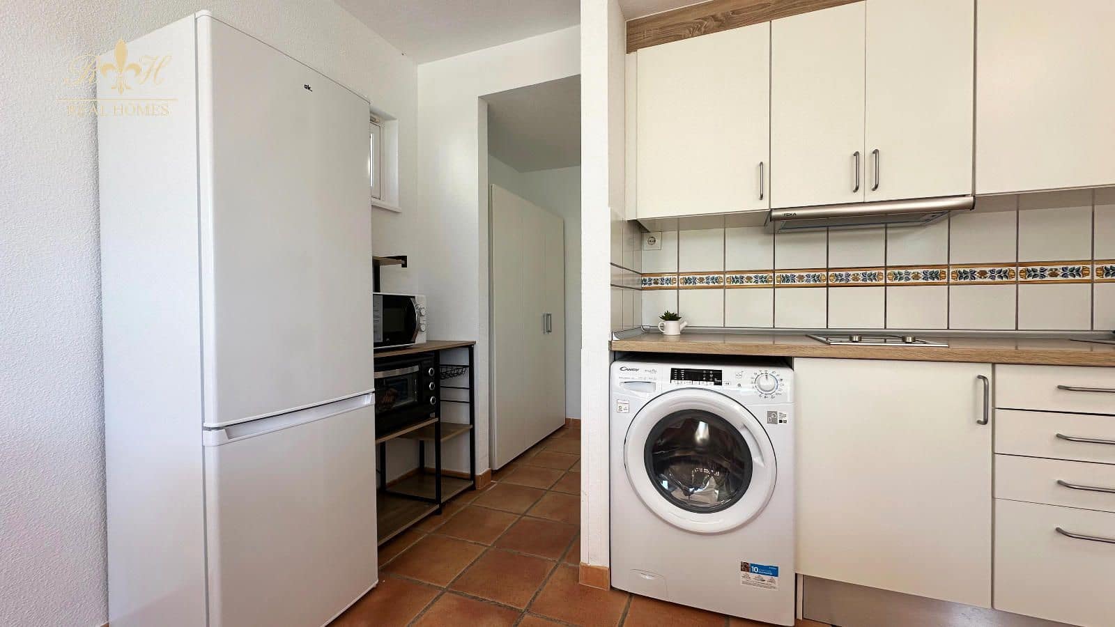 2 bedroom Flat for rent in Alfaz del Pi / L'Alfas del Pi with pool - € 1,600 (Ref: 9866141)