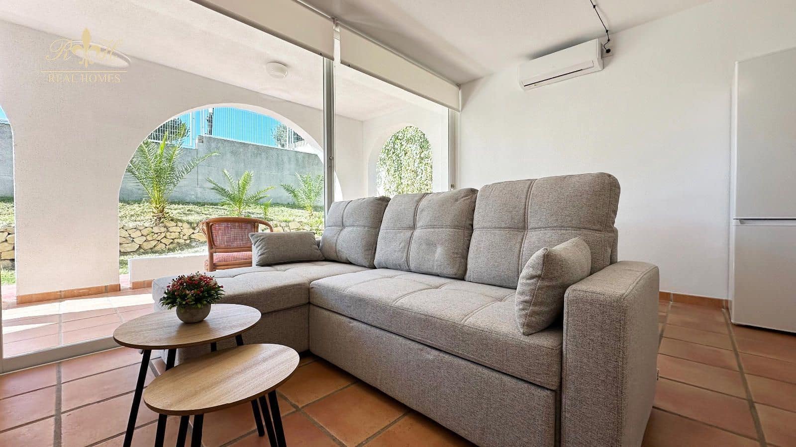 2 bedroom Flat for rent in Alfaz del Pi / L'Alfas del Pi with pool - € 1,600 (Ref: 9866141)