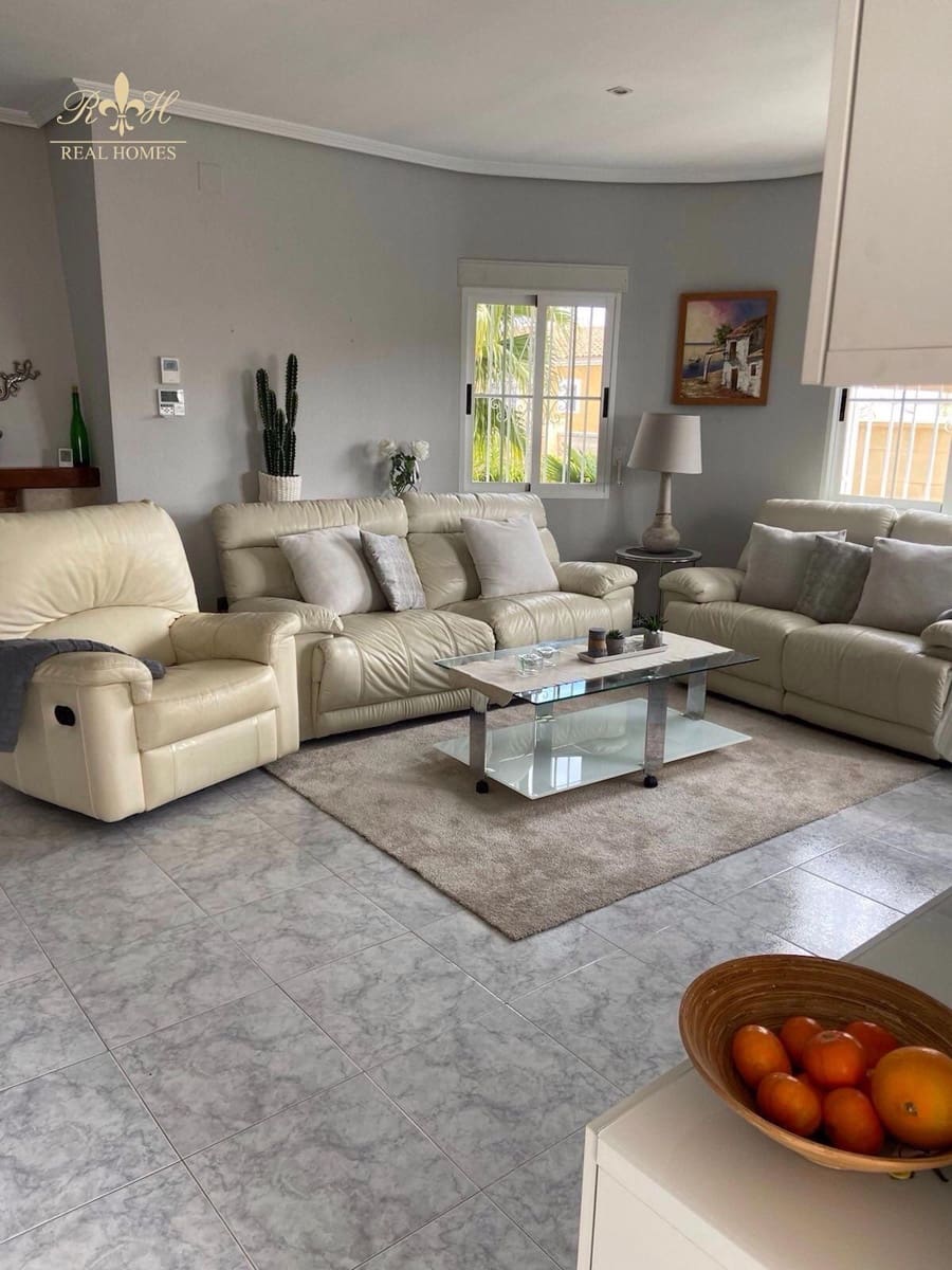 5 bedroom Townhouse for sale in Alfaz del Pi / L'Alfas del Pi with pool garage - € 595,000 (Ref: 9877223)