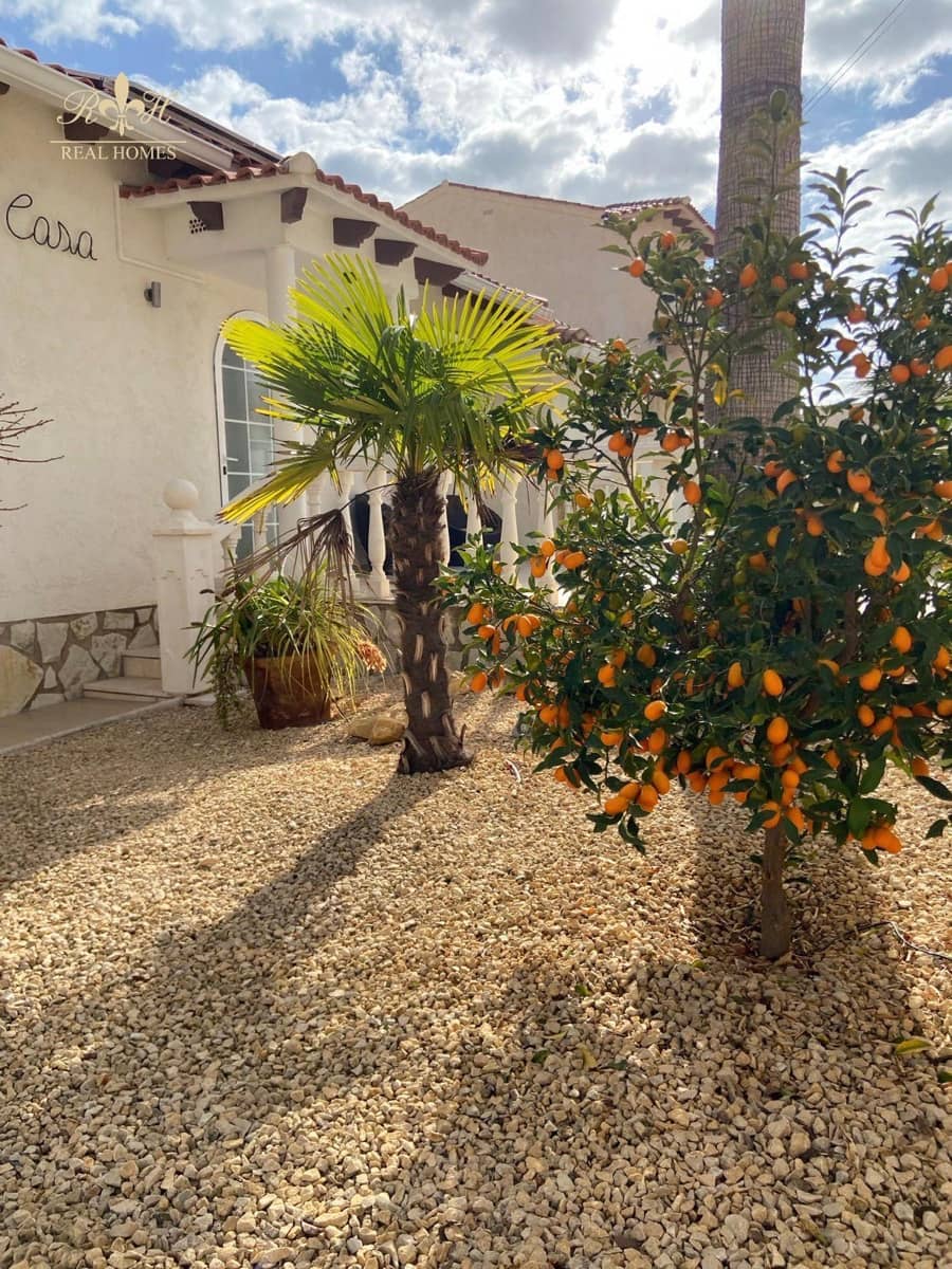 5 bedroom Townhouse for sale in Alfaz del Pi / L'Alfas del Pi with pool garage - € 595,000 (Ref: 9877223)