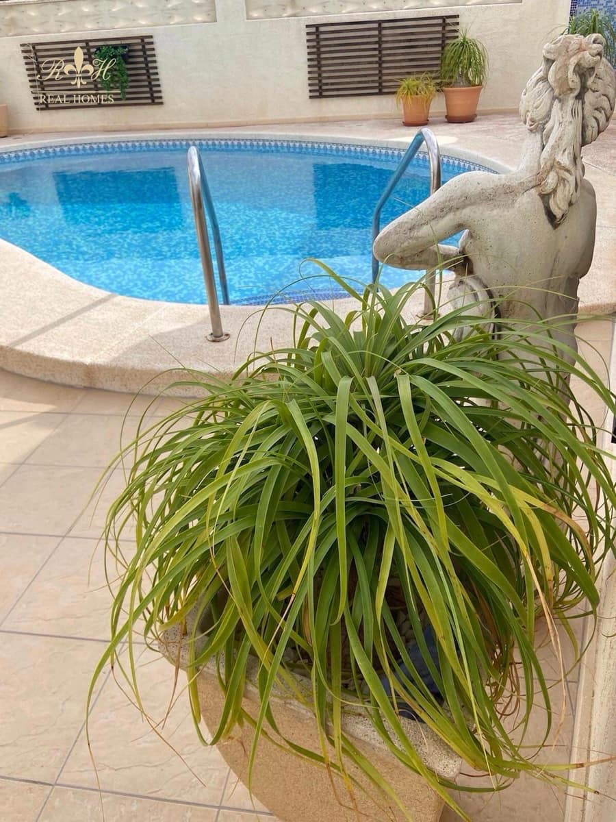 5 bedroom Townhouse for sale in Alfaz del Pi / L'Alfas del Pi with pool garage - € 595,000 (Ref: 9877223)