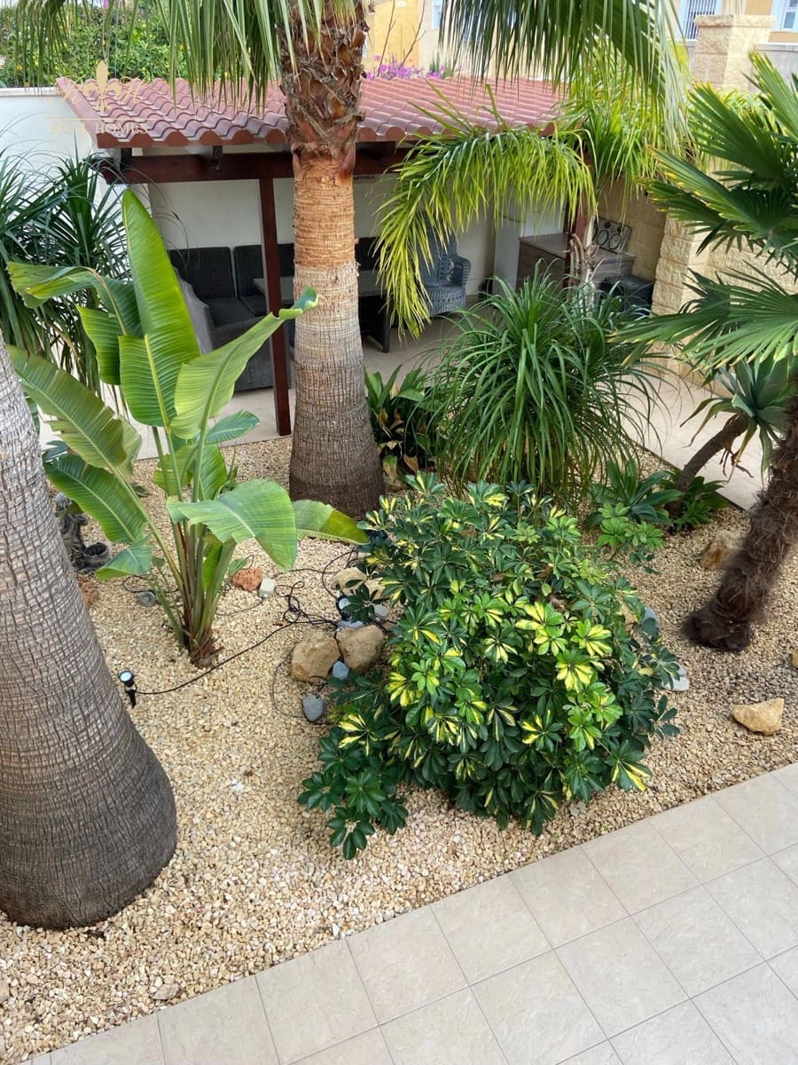 5 bedroom Townhouse for sale in Alfaz del Pi / L'Alfas del Pi with pool garage - € 595,000 (Ref: 9877223)