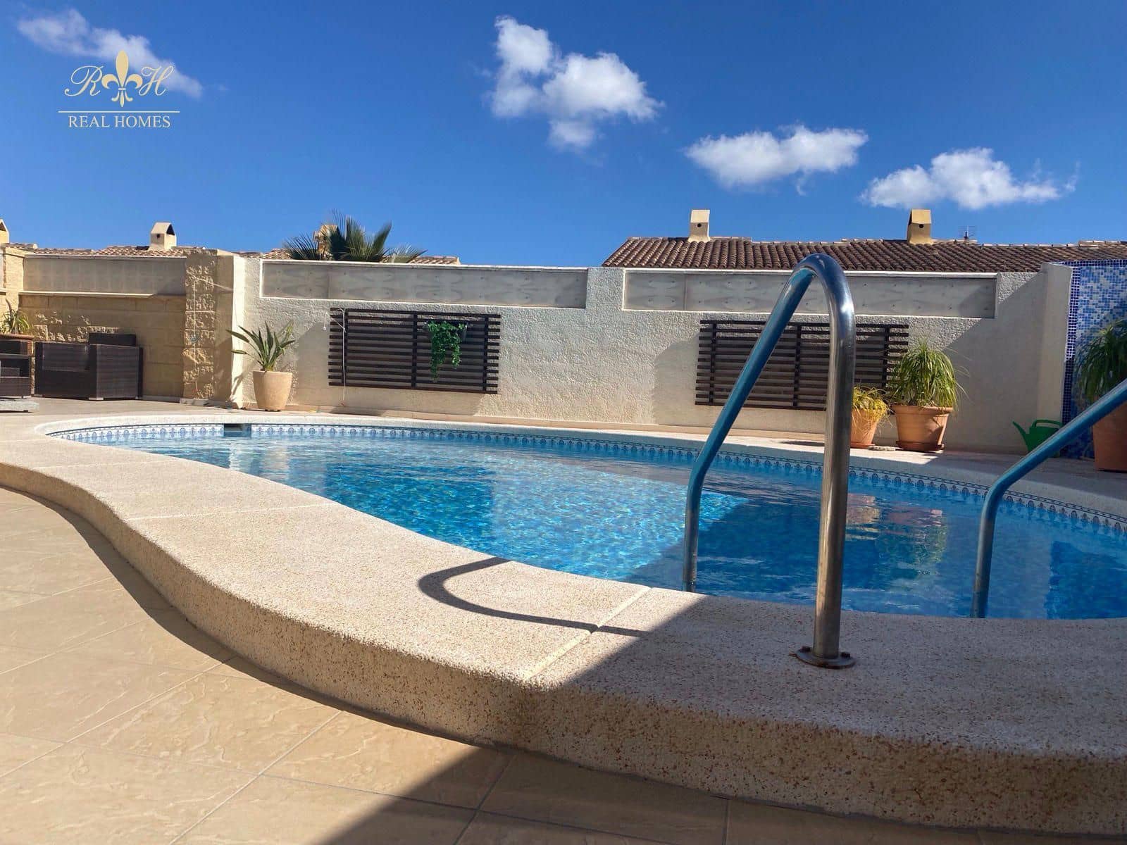 5 bedroom Townhouse for sale in Alfaz del Pi / L'Alfas del Pi with pool garage - € 595,000 (Ref: 9877223)