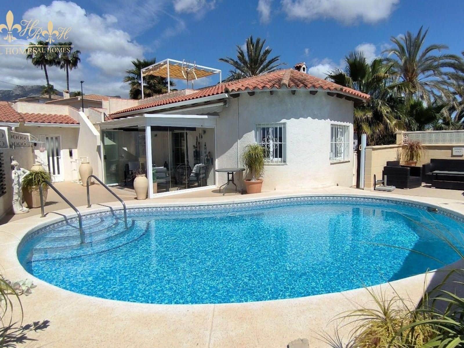 5 bedroom Townhouse for sale in Alfaz del Pi / L'Alfas del Pi with pool garage - € 595,000 (Ref: 9877223)