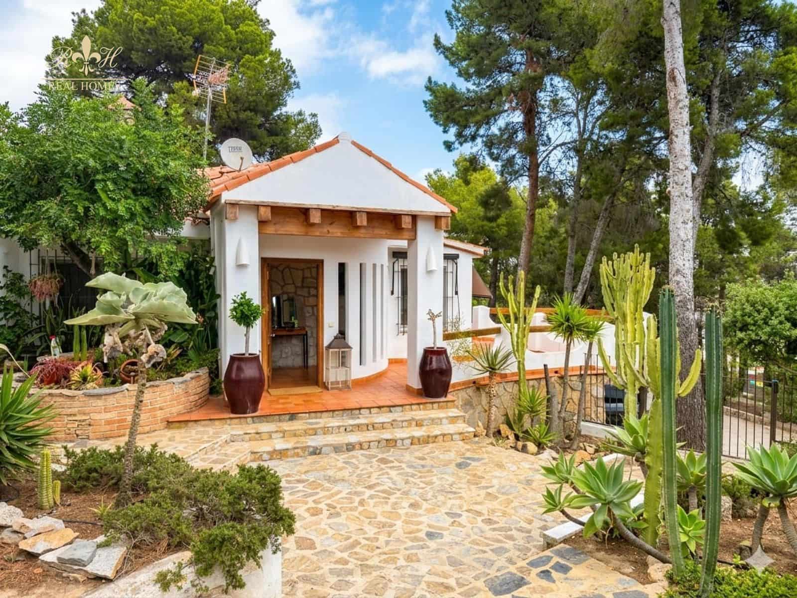 3 quarto Moradia para venda em La Nucia com piscina - 795 000 € (Ref: 9882588)