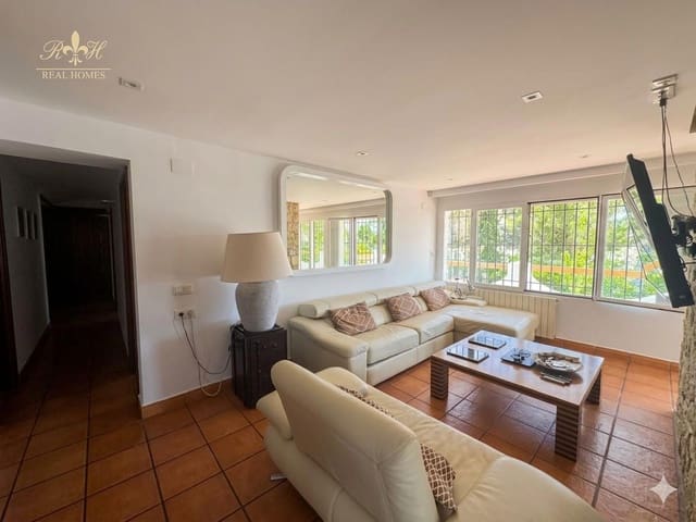 3 quarto Moradia para venda em La Nucia com piscina - 795 000 € (Ref: 9882588)