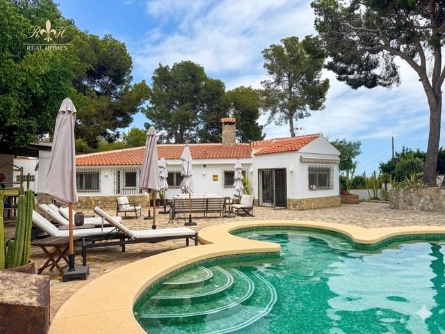 3 quarto Moradia para venda em La Nucia com piscina - 795 000 € (Ref: 9882588)