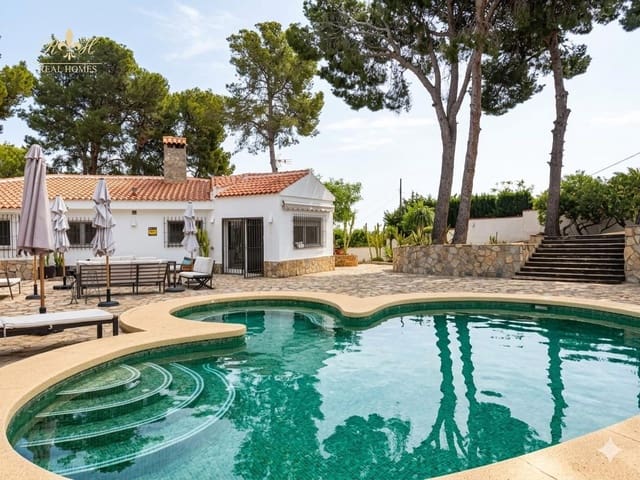 3 quarto Moradia para venda em La Nucia com piscina - 795 000 € (Ref: 9882588)