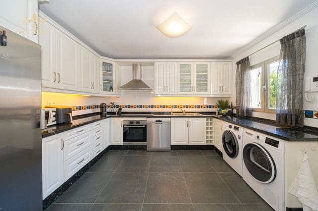 4 slaapkamer Villa te koop in Albir, Alfaz del Pi / L'Alfàs del Pi met zwembad garage - € 1.439.000 (Ref: 9889127)