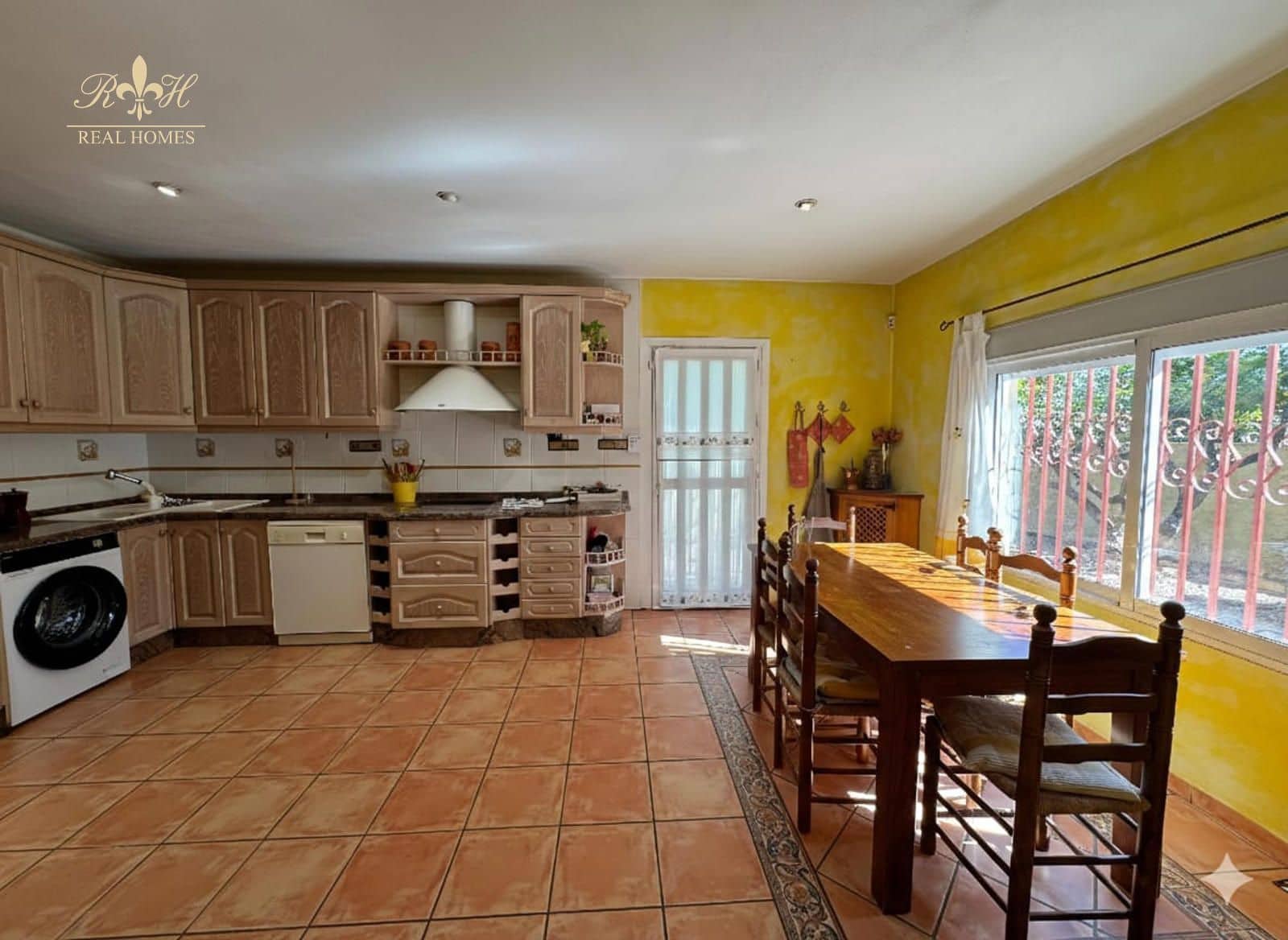 4 makuuhuone Huvila myytävänä paikassa Albir mukana uima-altaan - 635 000 € (Ref: 9909040)