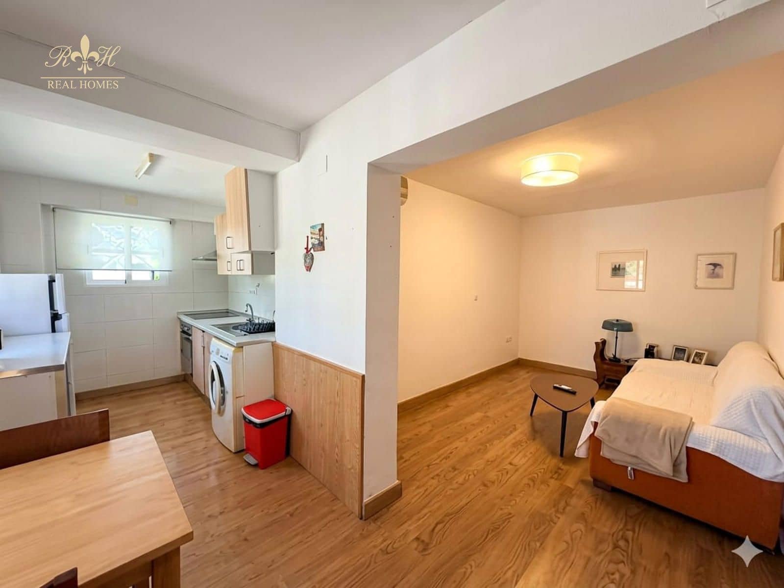 1 quarto Apartamento para arrendar em Albir - 850 € (Ref: 9914564)