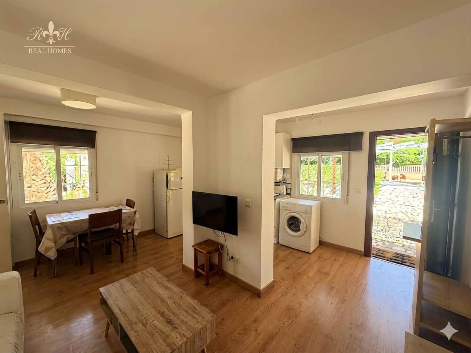 1 quarto Apartamento para arrendar em Albir - 850 € (Ref: 9914564)