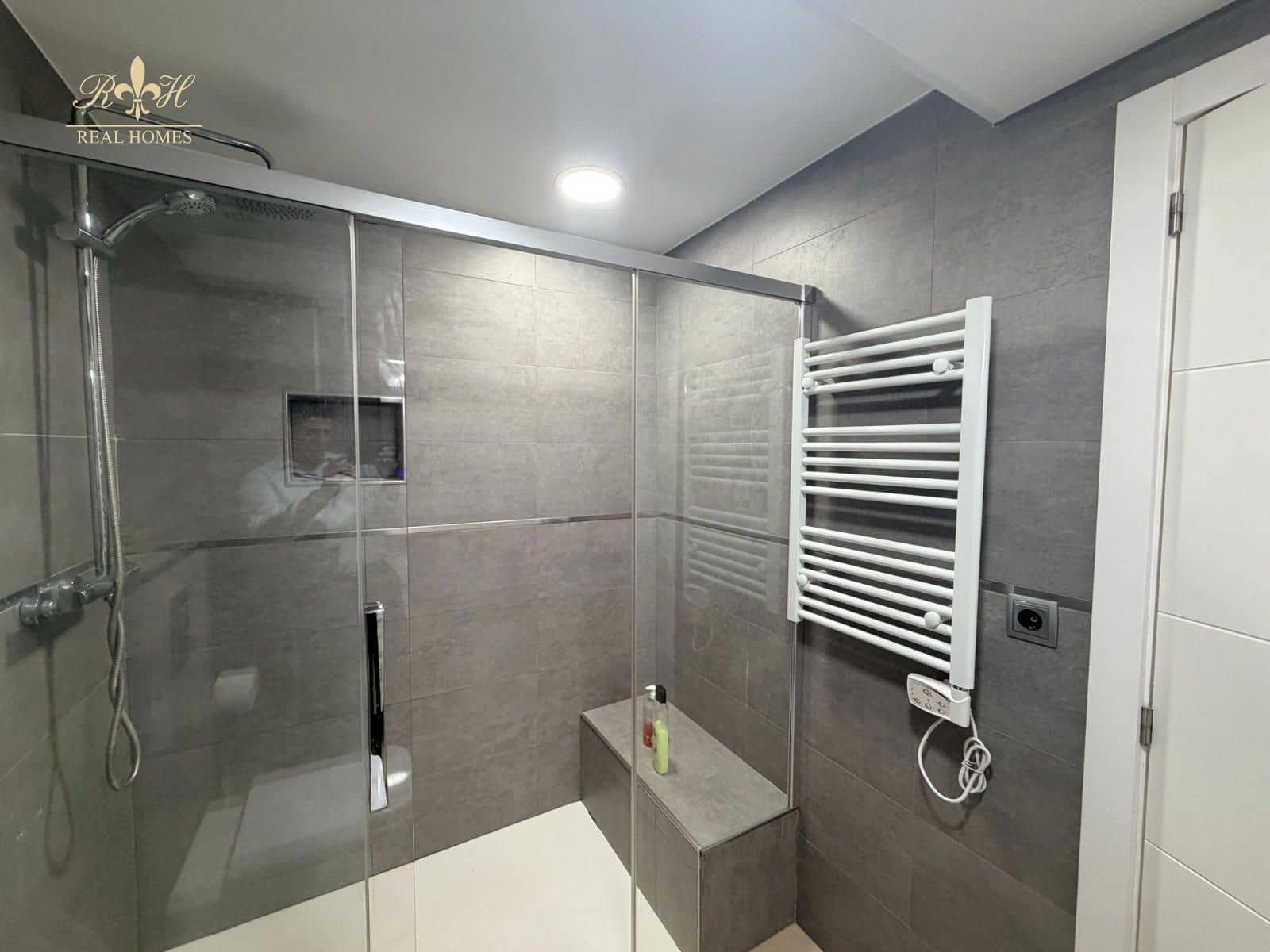 Piso de 3 habitaciones en Albir en venta con garaje - 435.000 € (Ref: 9914920)