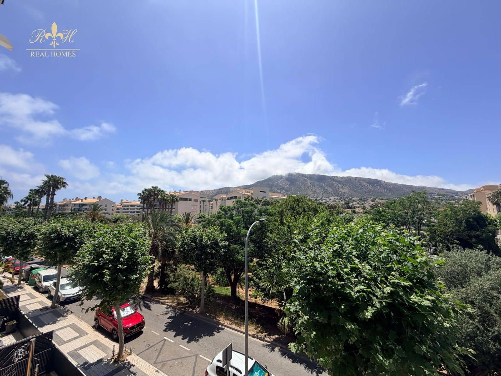 Piso de 3 habitaciones en Albir en venta con garaje - 435.000 € (Ref: 9914920)