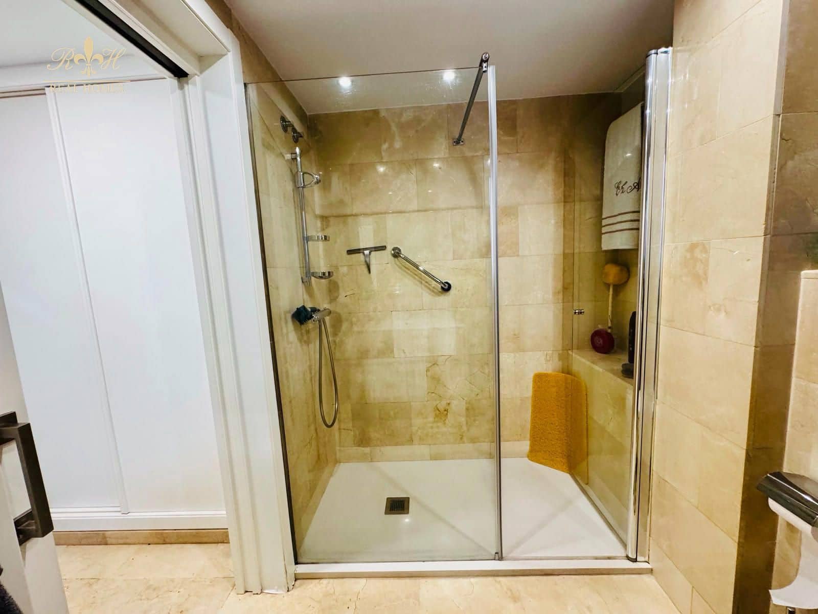 2 slaapkamer Flat te koop in Albir met zwembad garage - € 535.000 (Ref: 9914921)
