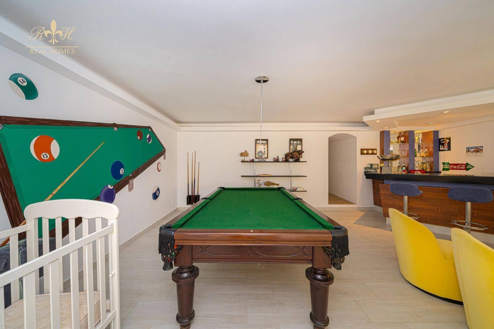 7 bedroom Villa for sale in Albir with pool garage - € 3,500,000 (Ref: 9927819)