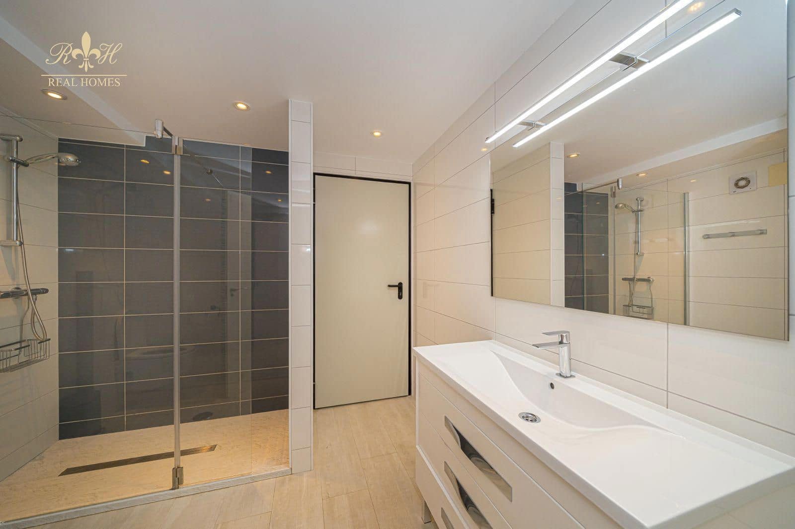 7 bedroom Villa for sale in Albir with pool garage - € 3,500,000 (Ref: 9927819)