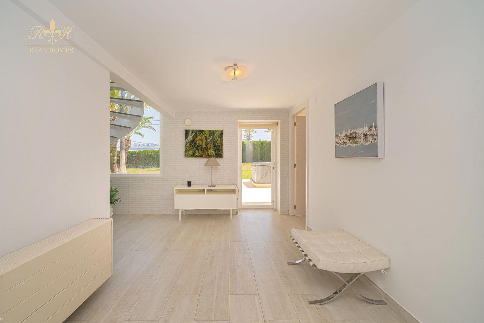 7 bedroom Villa for sale in Albir with pool garage - € 3,500,000 (Ref: 9927819)