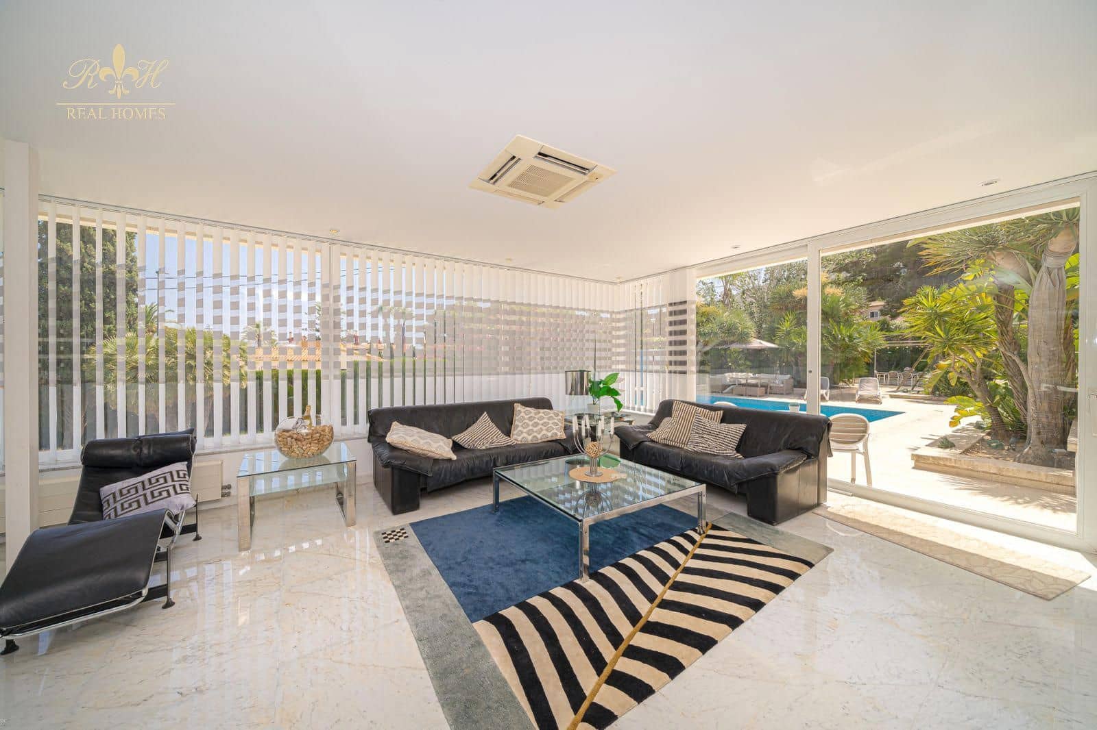 7 bedroom Villa for sale in Albir with pool garage - € 3,500,000 (Ref: 9927819)