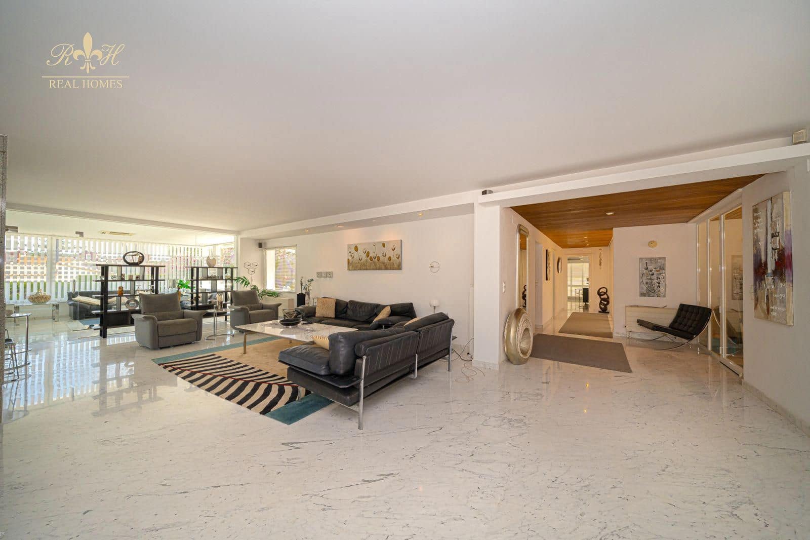 7 bedroom Villa for sale in Albir with pool garage - € 3,500,000 (Ref: 9927819)