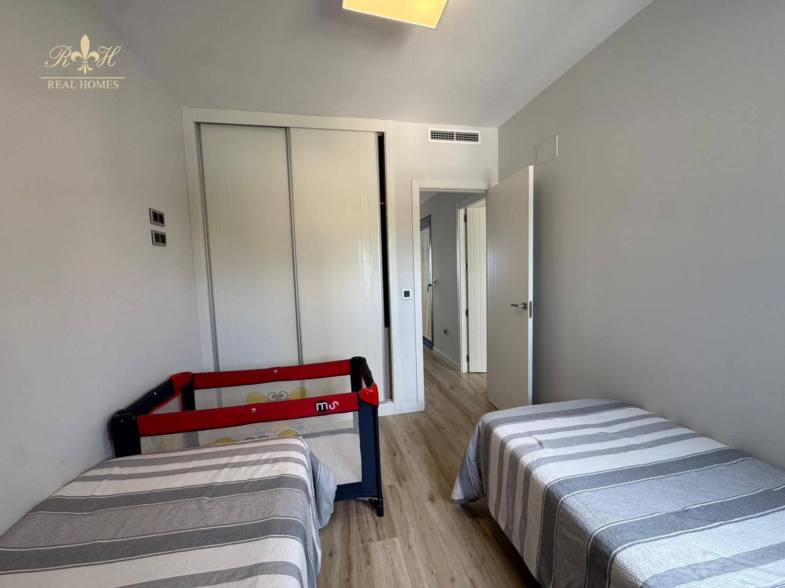 3 camera da letto Appartamento in vendita in Benidorm con piscina garage - 750.000 € (Rif: 9932342)