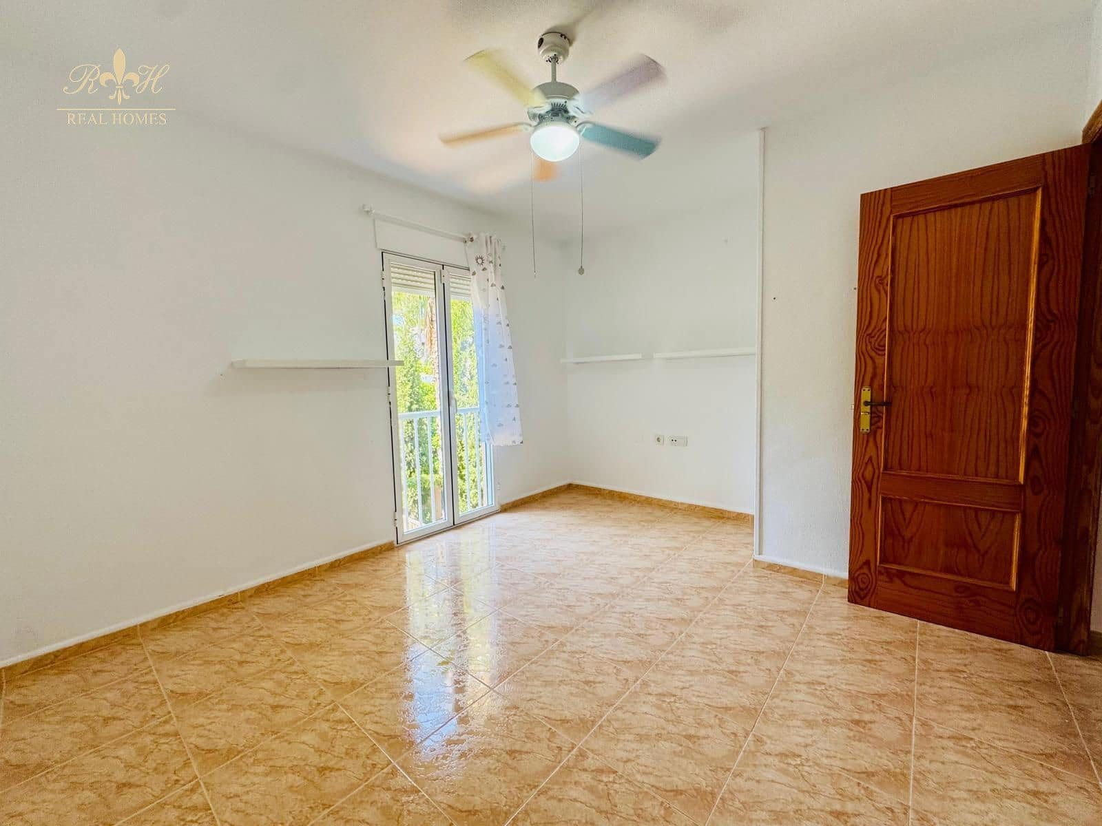 Piso de 2 habitaciones en Albir en venta con piscina garaje - 355.000 € (Ref: 9936830)