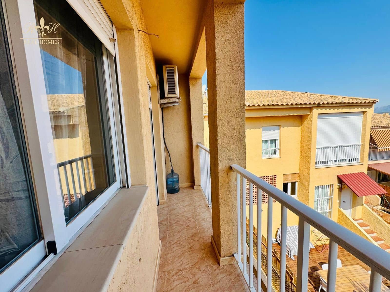 Piso de 2 habitaciones en Albir en venta con piscina garaje - 355.000 € (Ref: 9936830)