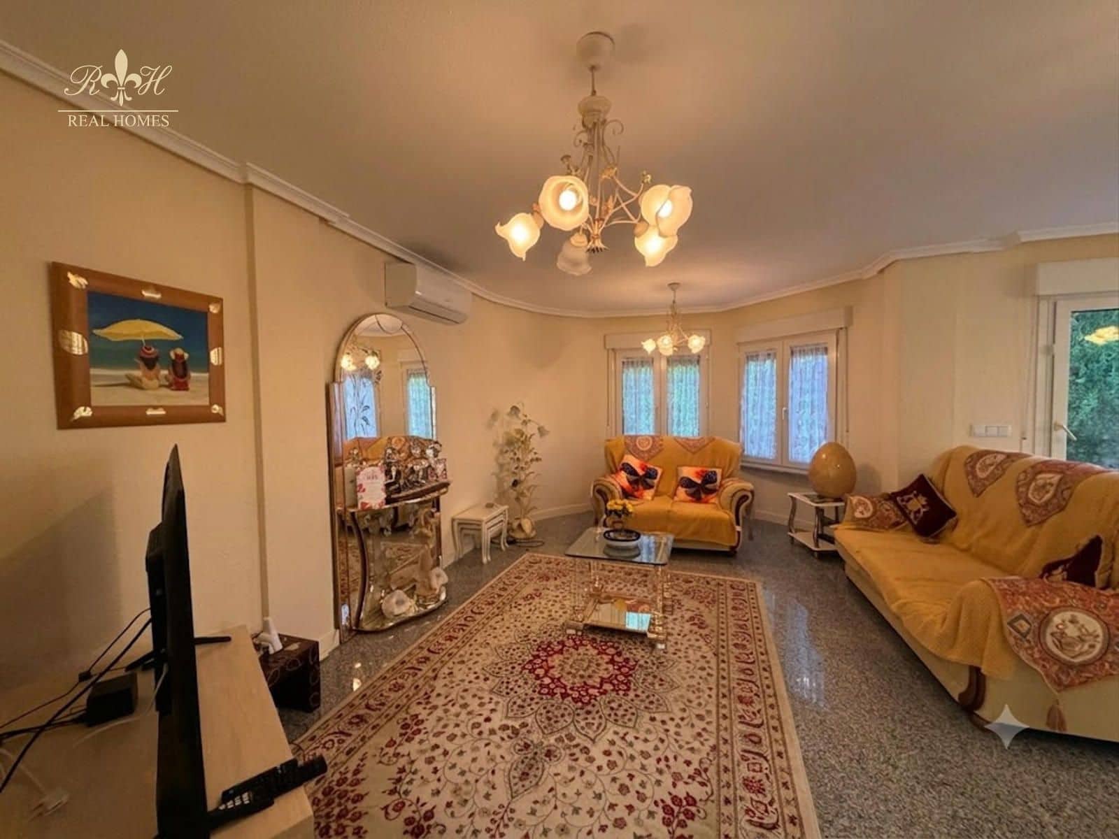 5 soveværelse Byhus til salg i Albir med swimmingpool garage - € 445.000 (Ref: 9937307)