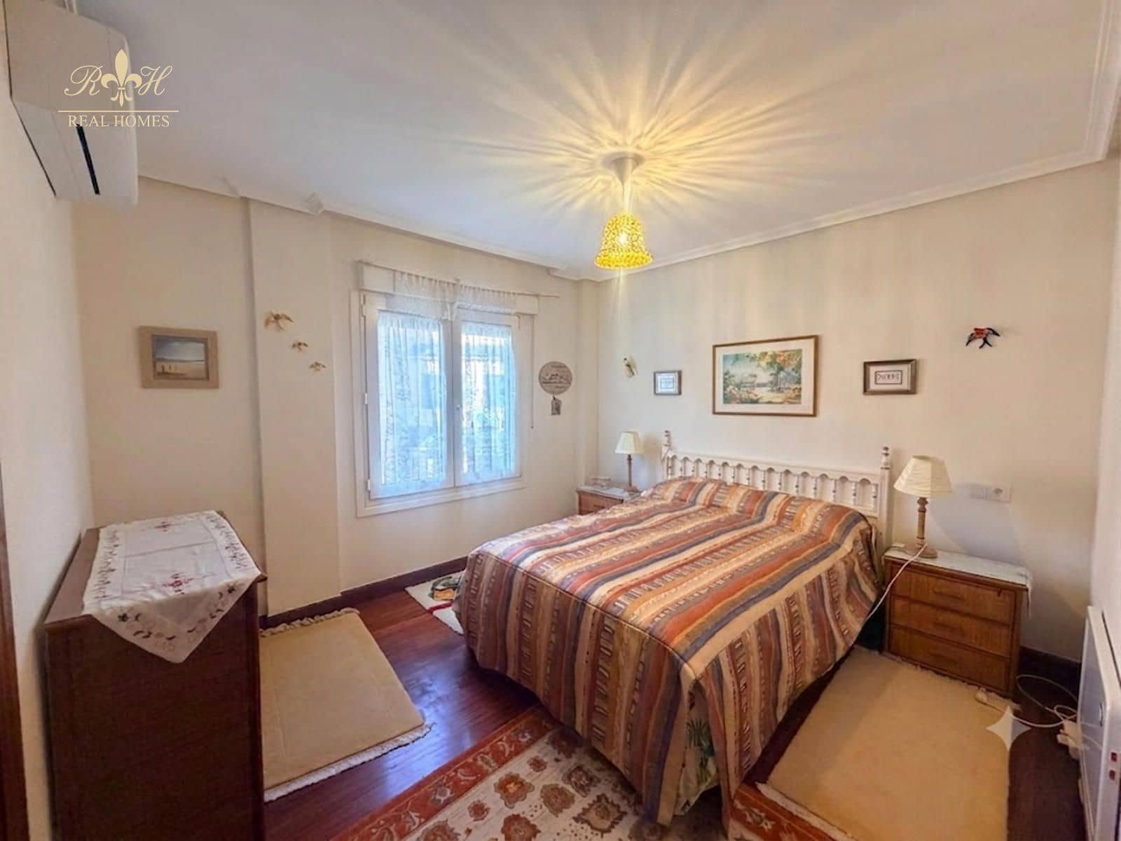 5 soveværelse Byhus til salg i Albir med swimmingpool garage - € 445.000 (Ref: 9937307)