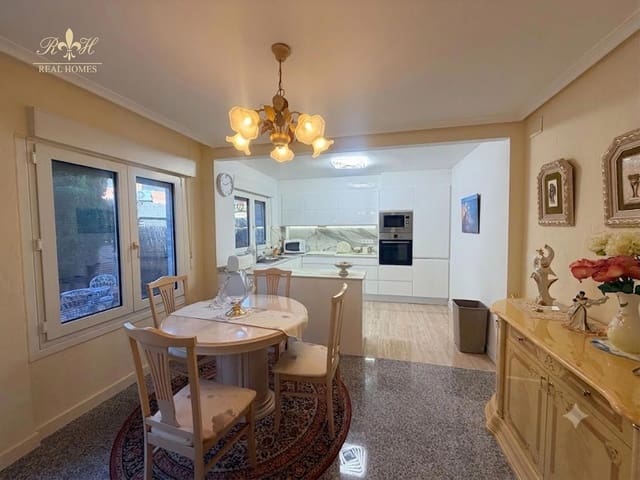 5 soveværelse Byhus til salg i Albir, Alfaz del Pi / L'Alfàs del Pi med swimmingpool garage - € 445.000 (Ref: 9937307)