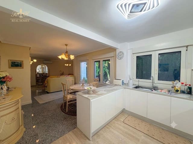 5 soveværelse Byhus til salg i Albir, Alfaz del Pi / L'Alfàs del Pi med swimmingpool garage - € 445.000 (Ref: 9937307)