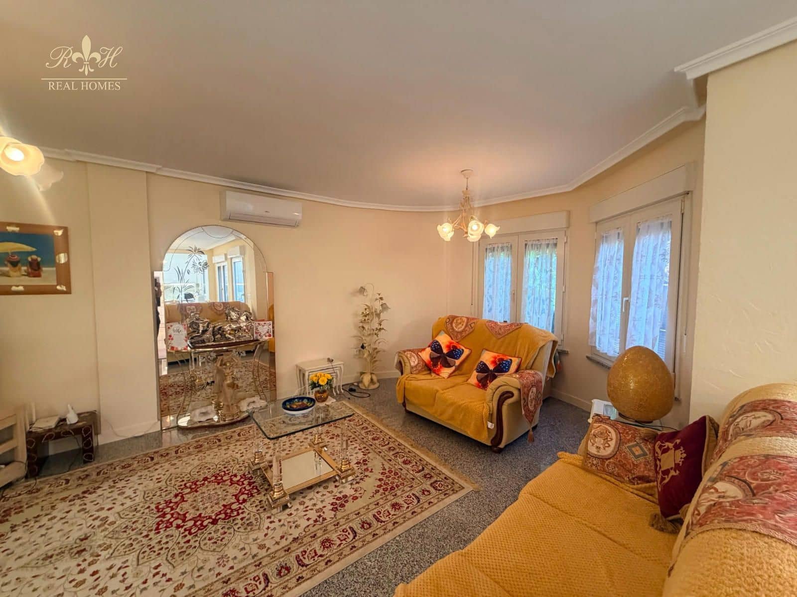 5 soveværelse Byhus til salg i Albir med swimmingpool garage - € 445.000 (Ref: 9937307)