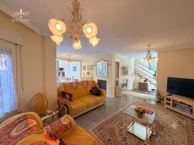 5 soveværelse Byhus til salg i Albir, Alfaz del Pi / L'Alfàs del Pi med swimmingpool garage - € 445.000 (Ref: 9937307)