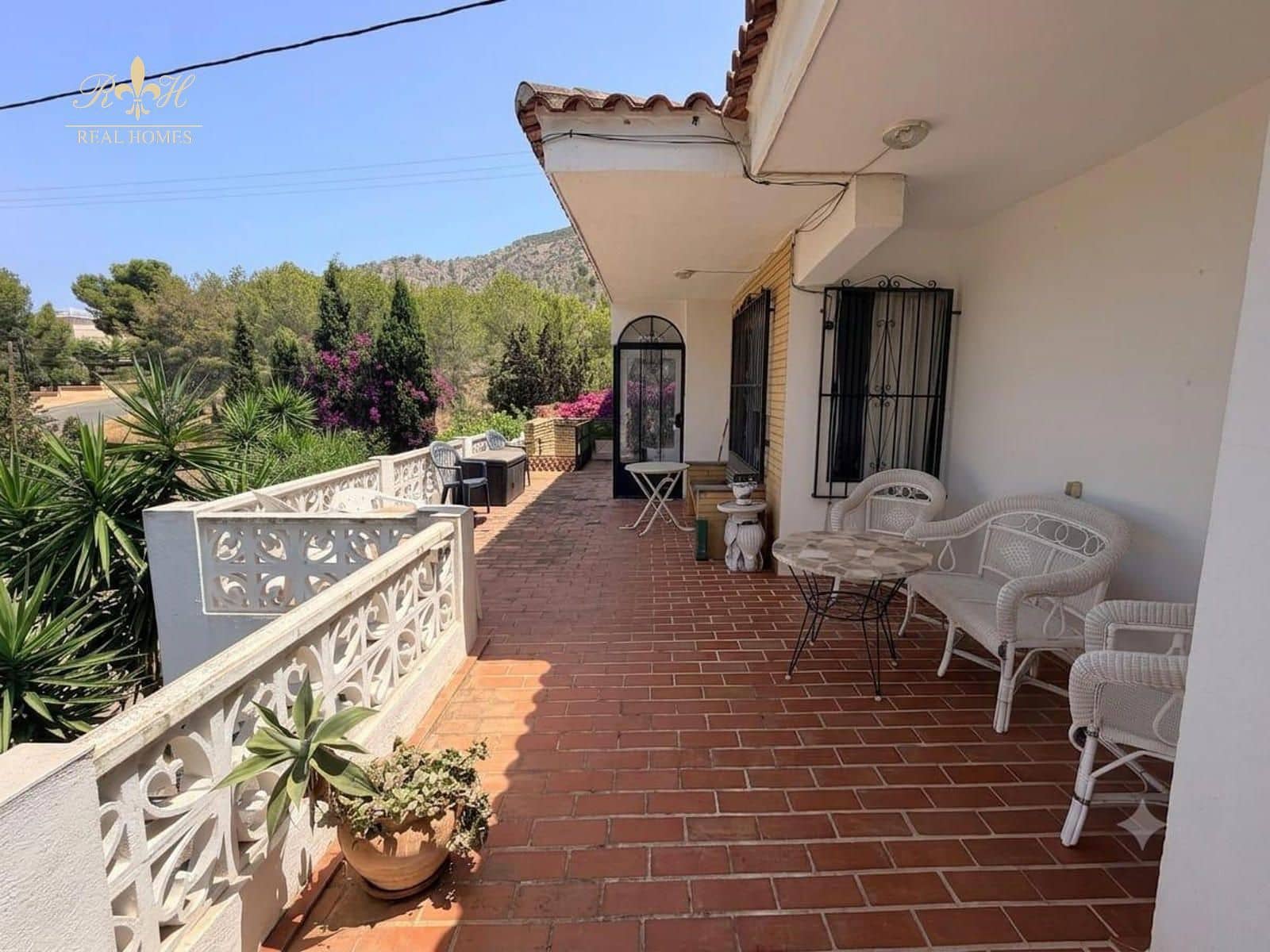 Villa til salg i Albir med swimmingpool garage - € 1.275.000 (Ref: 9938684)